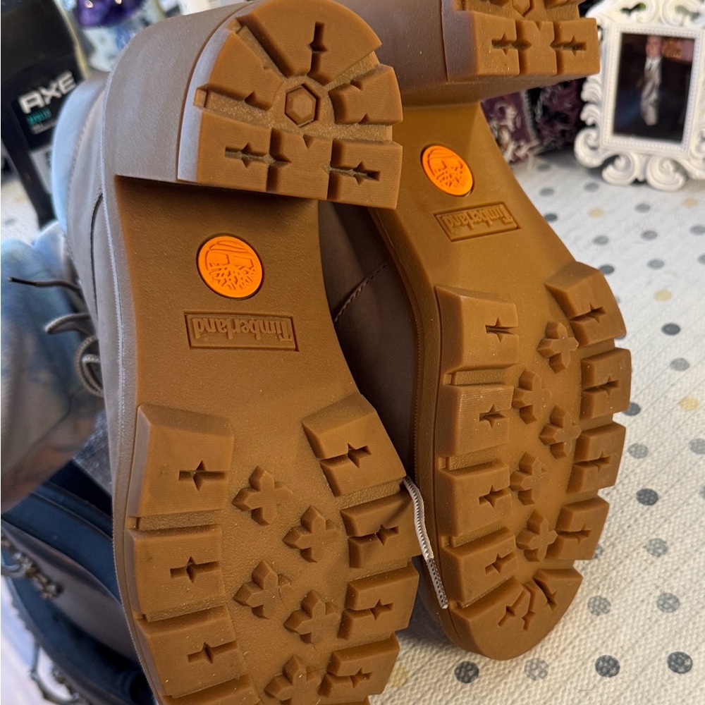 Timberland Women's Brown Heeled Boots - Picture 2 of 4
